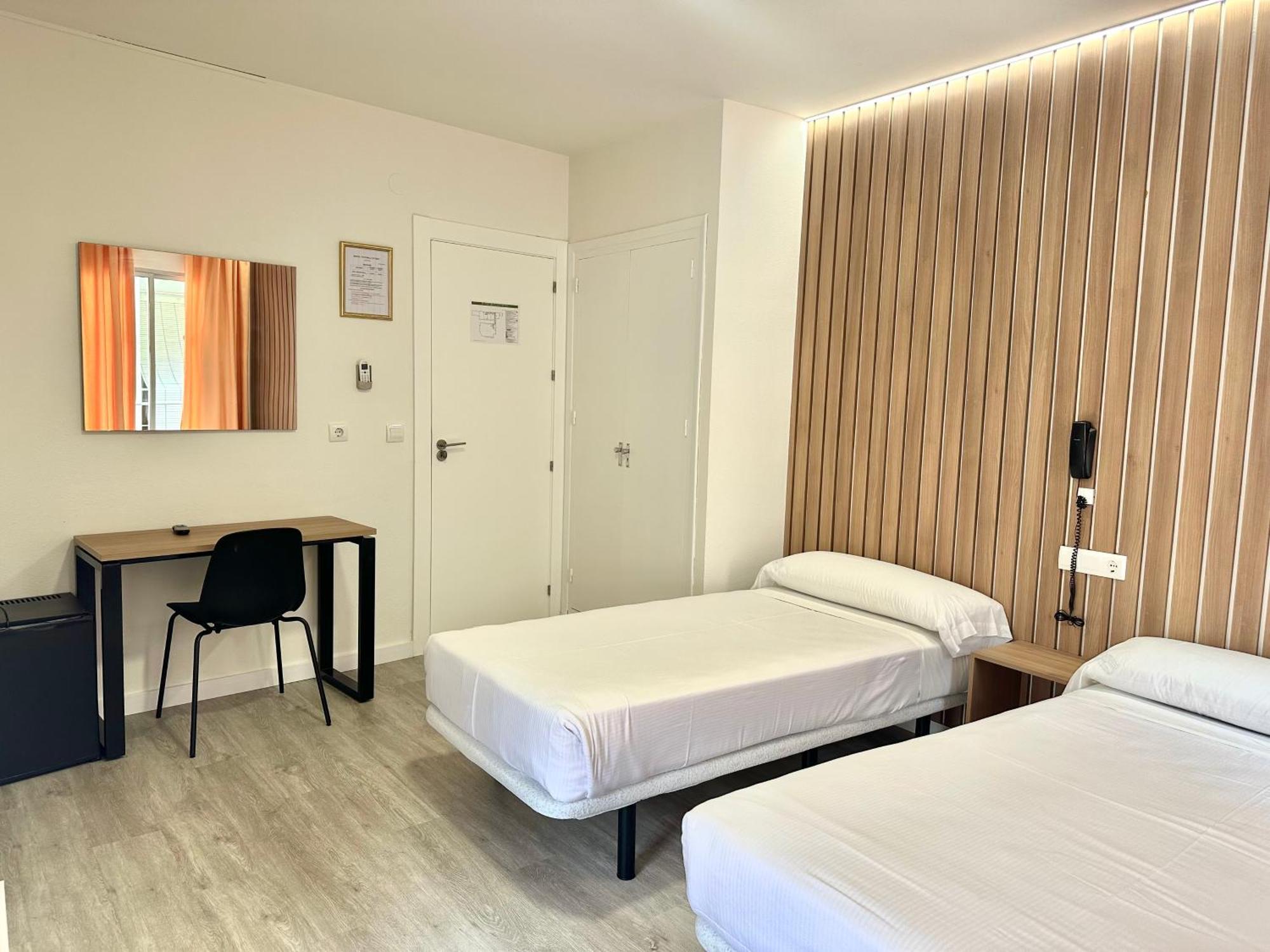 Hotel Victoria Centro Almuñécar Dış mekan fotoğraf